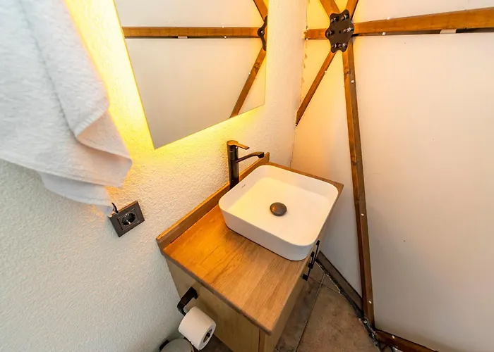 Kalkan Dome Suites & Deluxe-Glamping Holiday In Kalkan Kaş
